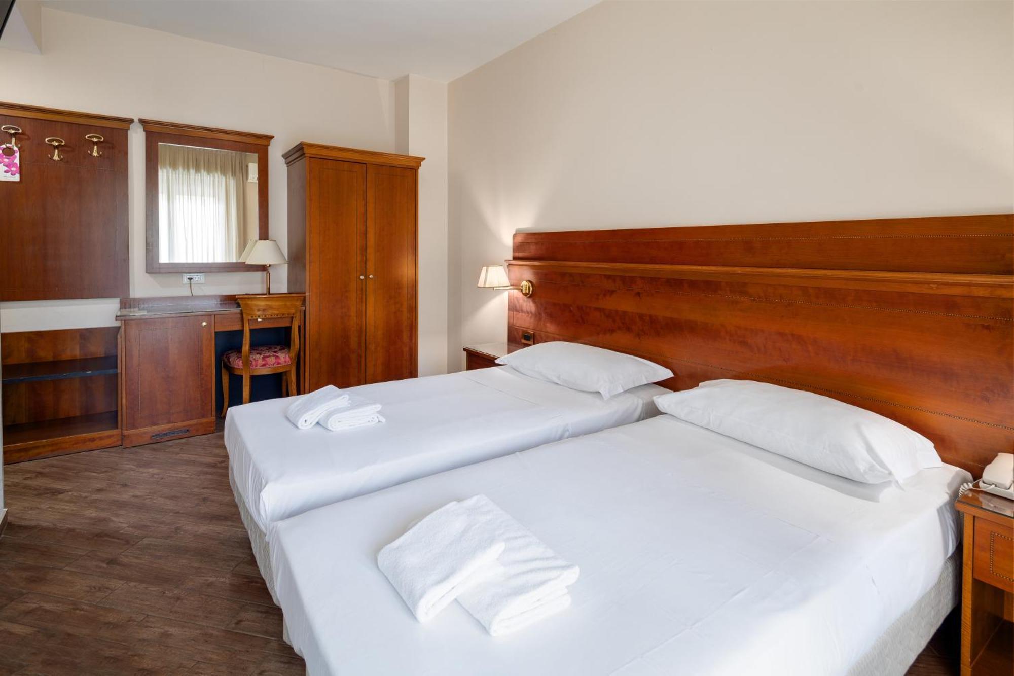 Hotel Excelsior Παβία Εξωτερικό φωτογραφία