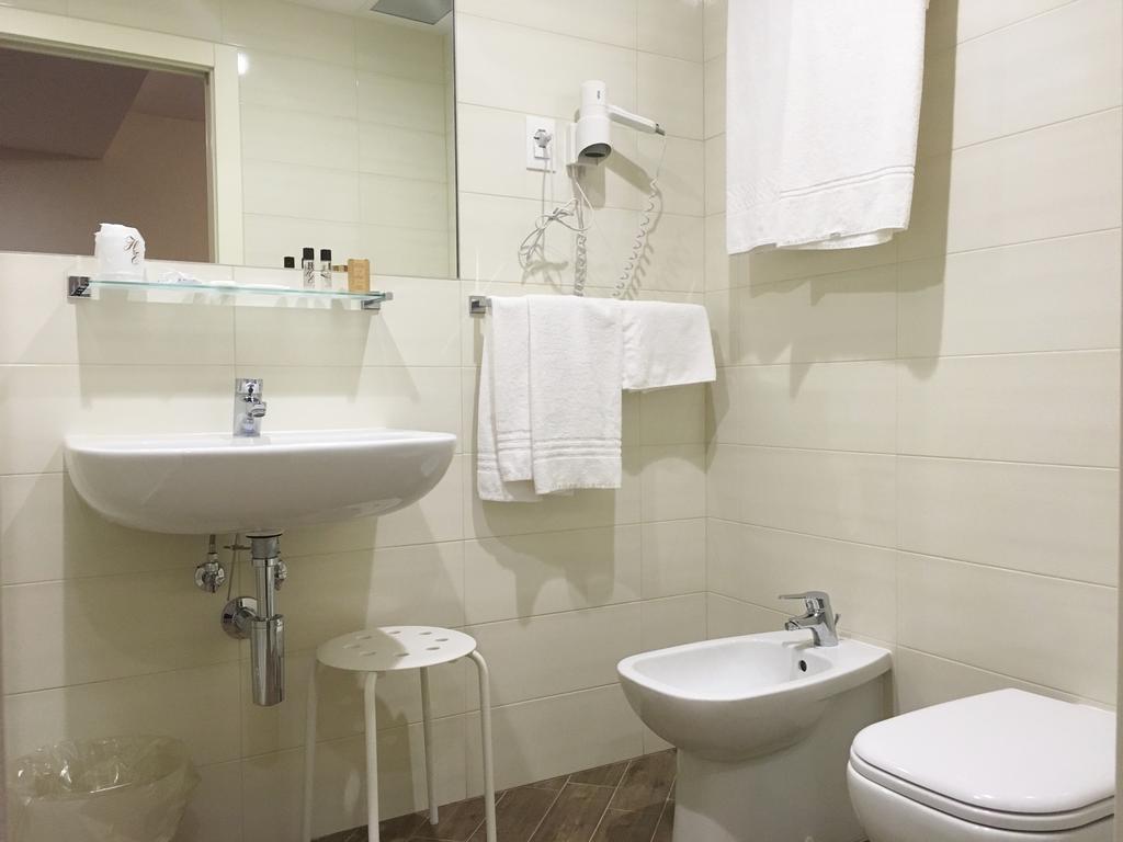 Hotel Excelsior Παβία Εξωτερικό φωτογραφία