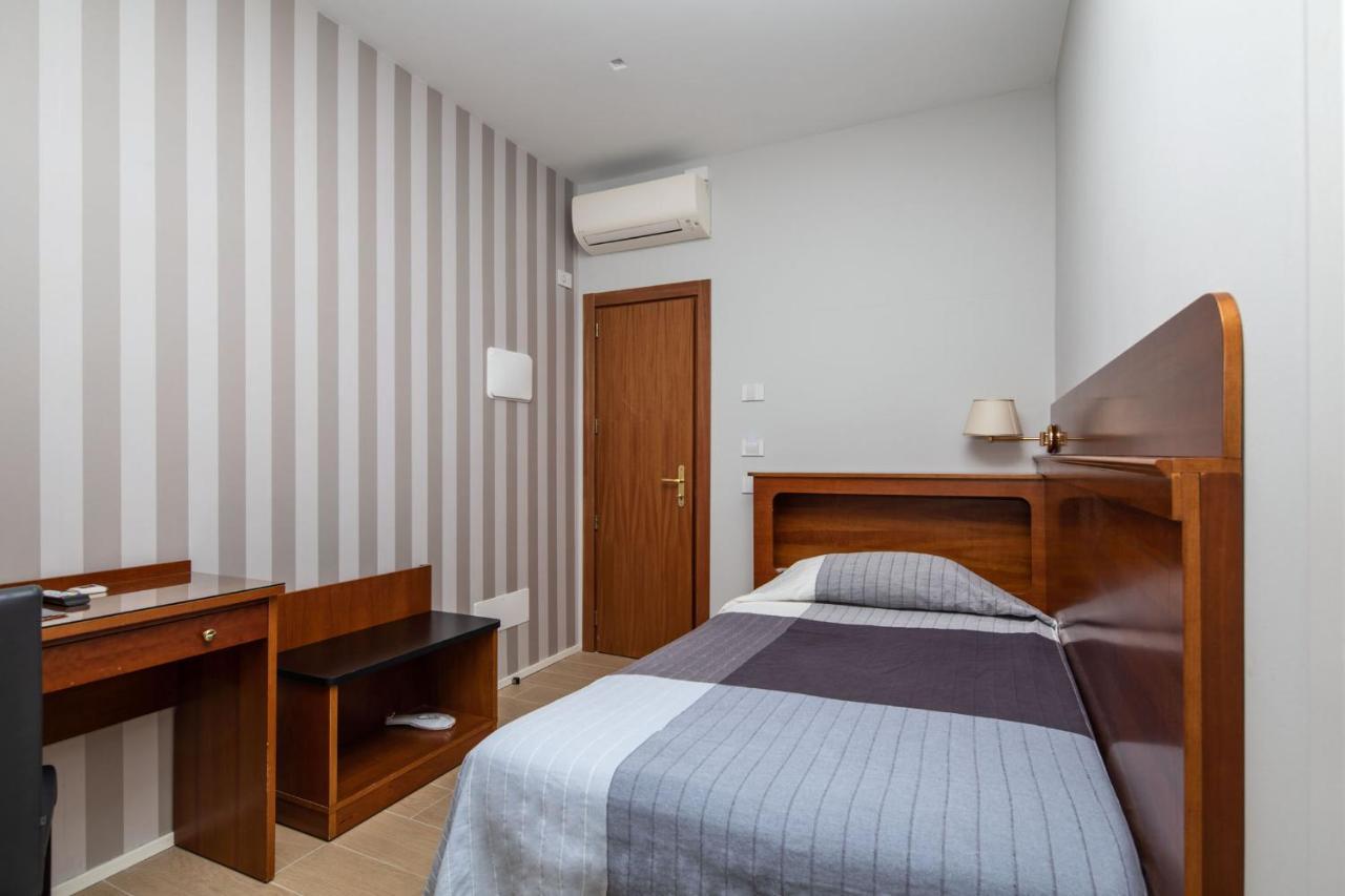 Hotel Excelsior Παβία Εξωτερικό φωτογραφία